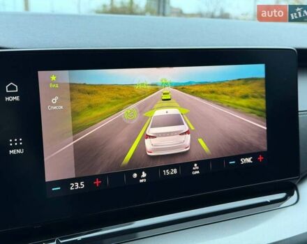 Білий Шкода Октавія, об'ємом двигуна 2 л та пробігом 258 тис. км за 22000 $, фото 63 на Automoto.ua