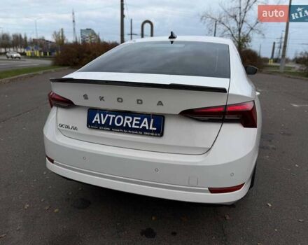 Білий Шкода Октавія, об'ємом двигуна 2 л та пробігом 258 тис. км за 22000 $, фото 29 на Automoto.ua