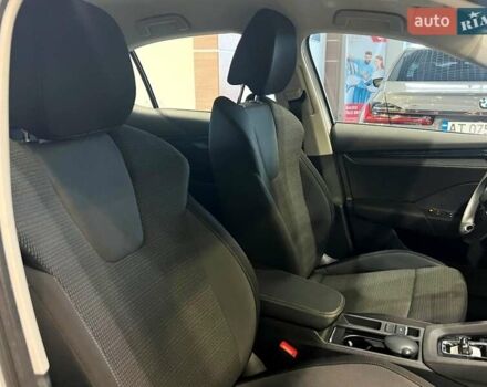 Белый Шкода Октавия, объемом двигателя 1.4 л и пробегом 108 тыс. км за 20000 $, фото 54 на Automoto.ua