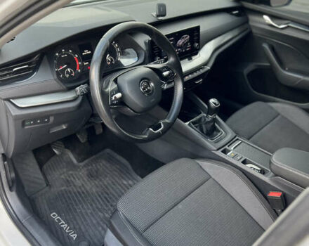 Білий Шкода Октавія, об'ємом двигуна 1.4 л та пробігом 263 тис. км за 14800 $, фото 12 на Automoto.ua