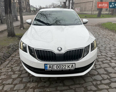 Белый Шкода Октавия, объемом двигателя 1.6 л и пробегом 48 тыс. км за 15800 $, фото 9 на Automoto.ua