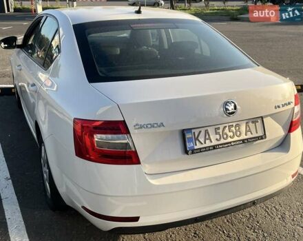 Белый Шкода Октавия, объемом двигателя 1.6 л и пробегом 47 тыс. км за 16000 $, фото 8 на Automoto.ua