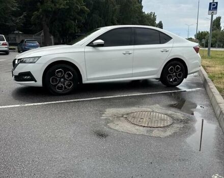 Белый Шкода Октавия, объемом двигателя 1.5 л и пробегом 67 тыс. км за 21500 $, фото 18 на Automoto.ua