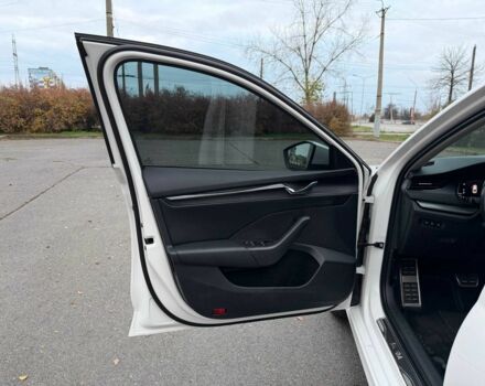 Белый Шкода Октавия, объемом двигателя 2 л и пробегом 258 тыс. км за 22000 $, фото 14 на Automoto.ua