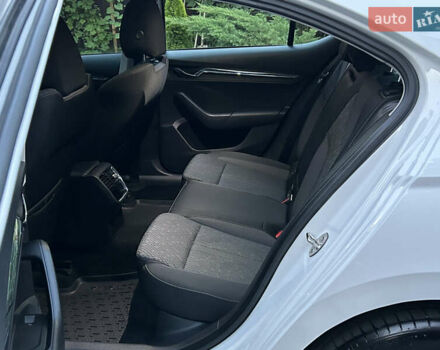 Шкода Октавия 2020 в Мукачеве на Automoto.ua Белый Шкода Октавия, объемом двигателя 1.4 л и пробегом 174 тыс. км за 18299 $, фото 45 на Automoto.ua