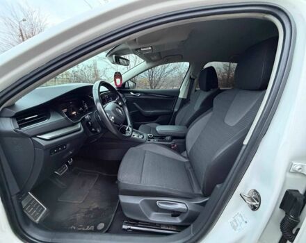 Белый Шкода Октавия, объемом двигателя 2 л и пробегом 258 тыс. км за 22000 $, фото 12 на Automoto.ua