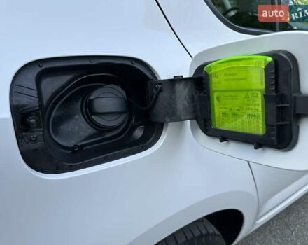 Белый Шкода Октавия, объемом двигателя 1.6 л и пробегом 50 тыс. км за 14999 $, фото 30 на Automoto.ua