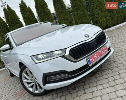 Белый Шкода Октавия, объемом двигателя 1.97 л и пробегом 177 тыс. км за 19999 $, фото 11 на Automoto.ua