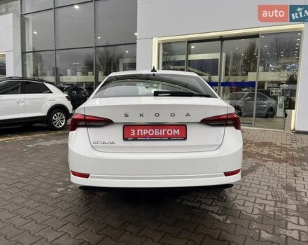 Білий Шкода Октавія, об'ємом двигуна 1.4 л та пробігом 117 тис. км за 18518 $, фото 6 на Automoto.ua