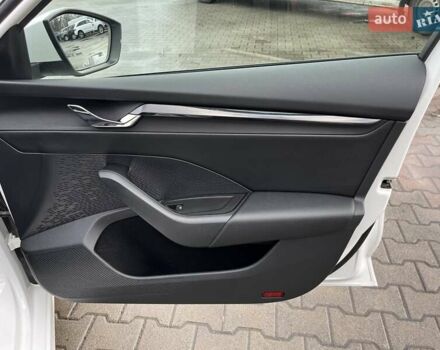 Білий Шкода Октавія, об'ємом двигуна 1.4 л та пробігом 124 тис. км за 19824 $, фото 30 на Automoto.ua