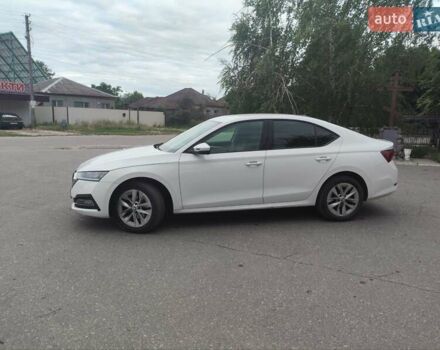 Белый Шкода Октавия, объемом двигателя 2 л и пробегом 109 тыс. км за 18500 $, фото 2 на Automoto.ua