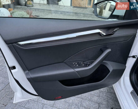 Белый Шкода Октавия, объемом двигателя 1.97 л и пробегом 243 тыс. км за 21500 $, фото 59 на Automoto.ua