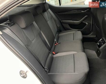 Білий Шкода Октавія, об'ємом двигуна 1.4 л та пробігом 124 тис. км за 19824 $, фото 29 на Automoto.ua