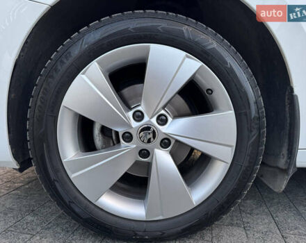 Белый Шкода Октавия, объемом двигателя 1.97 л и пробегом 243 тыс. км за 21500 $, фото 54 на Automoto.ua