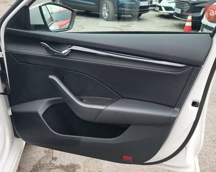 Белый Шкода Октавия, объемом двигателя 1.4 л и пробегом 98 тыс. км за 17990 $, фото 33 на Automoto.ua