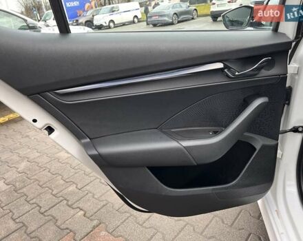 Білий Шкода Октавія, об'ємом двигуна 1.4 л та пробігом 124 тис. км за 19824 $, фото 22 на Automoto.ua