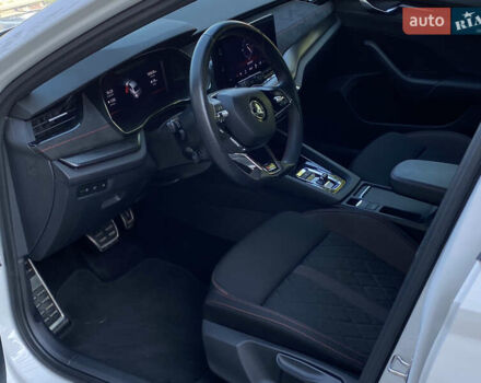 Білий Шкода Октавія, об'ємом двигуна 2 л та пробігом 160 тис. км за 27999 $, фото 32 на Automoto.ua