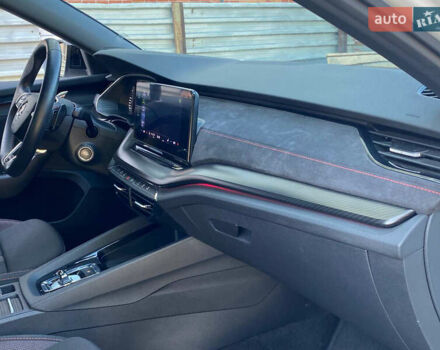 Белый Шкода Октавия, объемом двигателя 2 л и пробегом 160 тыс. км за 27399 $, фото 56 на Automoto.ua