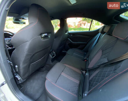 Білий Шкода Октавія, об'ємом двигуна 2 л та пробігом 160 тис. км за 27999 $, фото 64 на Automoto.ua