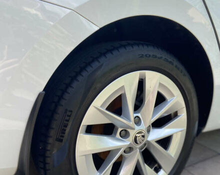 Белый Шкода Октавия, объемом двигателя 1.4 л и пробегом 57 тыс. км за 27500 $, фото 9 на Automoto.ua