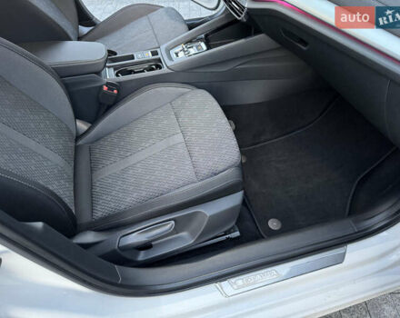 Белый Шкода Октавия, объемом двигателя 1.97 л и пробегом 243 тыс. км за 21500 $, фото 63 на Automoto.ua