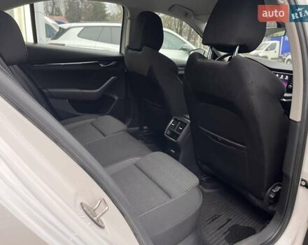 Білий Шкода Октавія, об'ємом двигуна 1.4 л та пробігом 117 тис. км за 18518 $, фото 30 на Automoto.ua