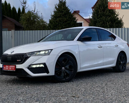 Білий Шкода Октавія, об'ємом двигуна 2 л та пробігом 160 тис. км за 27999 $, фото 3 на Automoto.ua