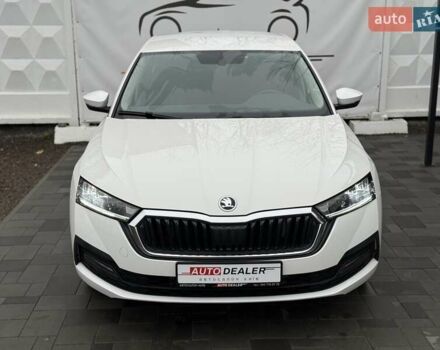 Белый Шкода Октавия, объемом двигателя 1.4 л и пробегом 17 тыс. км за 19900 $, фото 1 на Automoto.ua