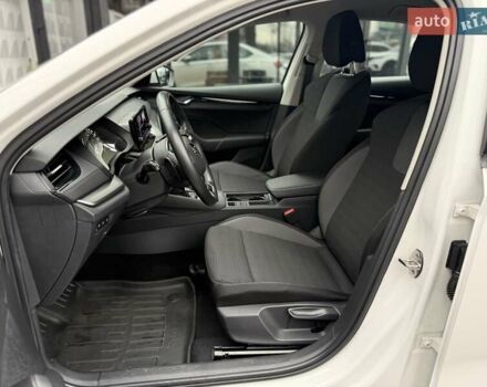 Белый Шкода Октавия, объемом двигателя 1.4 л и пробегом 17 тыс. км за 19900 $, фото 20 на Automoto.ua