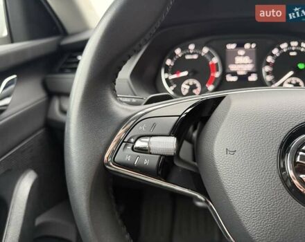 Белый Шкода Октавия, объемом двигателя 1.4 л и пробегом 17 тыс. км за 19900 $, фото 24 на Automoto.ua