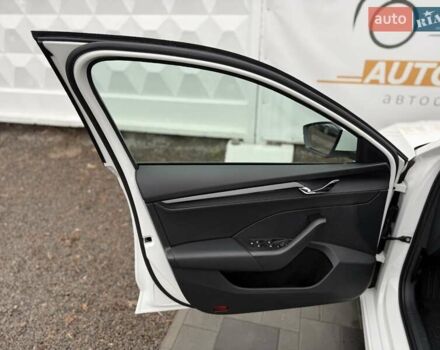 Белый Шкода Октавия, объемом двигателя 1.4 л и пробегом 17 тыс. км за 19900 $, фото 17 на Automoto.ua