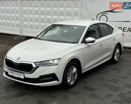 Белый Шкода Октавия, объемом двигателя 1.4 л и пробегом 17 тыс. км за 19900 $, фото 2 на Automoto.ua