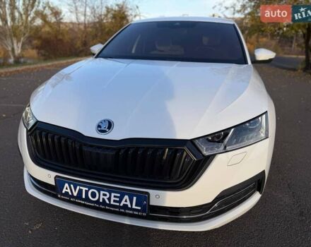 Білий Шкода Октавія, об'ємом двигуна 1.97 л та пробігом 55 тис. км за 33000 $, фото 12 на Automoto.ua