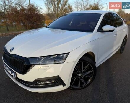 Білий Шкода Октавія, об'ємом двигуна 1.97 л та пробігом 55 тис. км за 33000 $, фото 9 на Automoto.ua