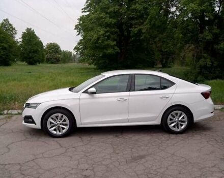 Белый Шкода Октавия, объемом двигателя 1.6 л и пробегом 19 тыс. км за 24999 $, фото 1 на Automoto.ua