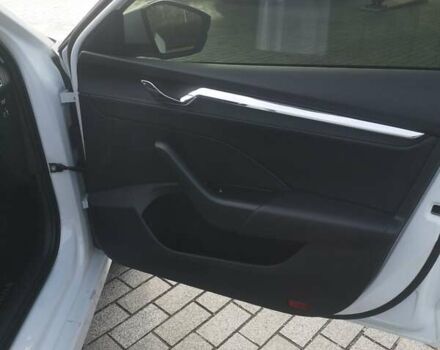 Белый Шкода Октавия, объемом двигателя 1.97 л и пробегом 96 тыс. км за 35500 $, фото 23 на Automoto.ua