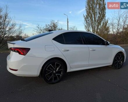 Білий Шкода Октавія, об'ємом двигуна 1.97 л та пробігом 55 тис. км за 33000 $, фото 24 на Automoto.ua