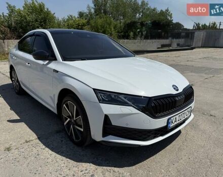 Белый Шкода Октавия, объемом двигателя 1.4 л и пробегом 8 тыс. км за 34850 $, фото 2 на Automoto.ua