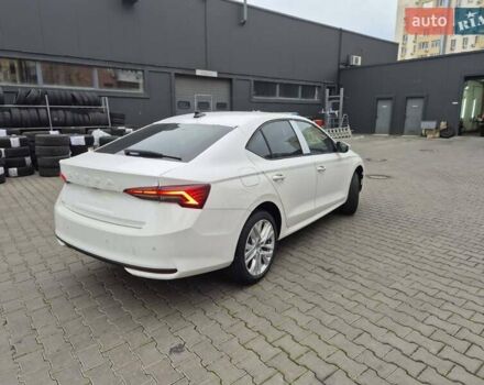 Білий Шкода Октавія, об'ємом двигуна 1.5 л та пробігом 15 тис. км за 33900 $, фото 7 на Automoto.ua