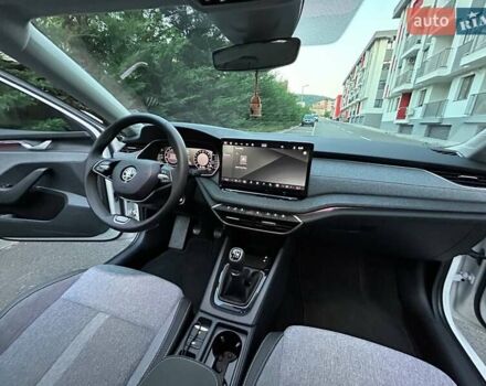Білий Шкода Октавія, об'ємом двигуна 1.5 л та пробігом 15 тис. км за 33900 $, фото 16 на Automoto.ua