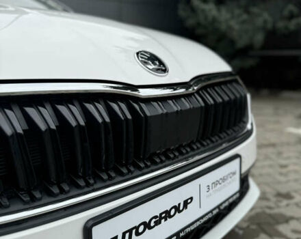 Шкода Октавия 2024 в Одессе на Automoto.ua Белый Шкода Октавия, объемом двигателя 1.5 л и пробегом 1 тыс. км за 37000 $, фото 7 на Automoto.ua