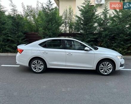 Белый Шкода Октавия, объемом двигателя 1.5 л и пробегом 12 тыс. км за 33300 $, фото 24 на Automoto.ua