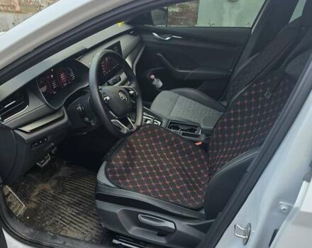 Белый Шкода Октавия, объемом двигателя 1.4 л и пробегом 12 тыс. км за 32000 $, фото 5 на Automoto.ua