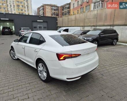 Білий Шкода Октавія, об'ємом двигуна 1.5 л та пробігом 15 тис. км за 33900 $, фото 5 на Automoto.ua