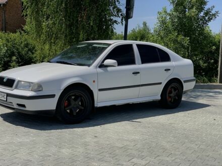 Шкода Октавия 1997 в Мукачеве на Automoto.ua Белый Шкода Октавия, объемом двигателя 1.6 л и пробегом 415 тыс. км за 2800 $, фото 1 на Automoto.ua