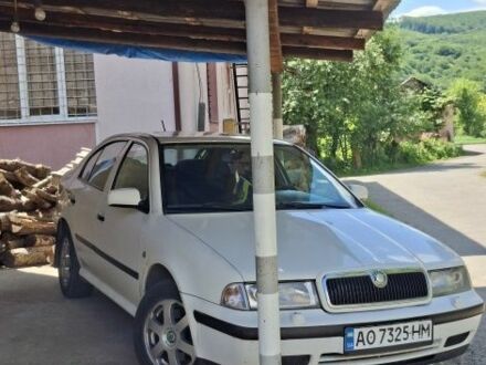 Білий Шкода Октавія, об'ємом двигуна 1.9 л та пробігом 460 тис. км за 3100 $, фото 1 на Automoto.ua