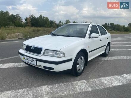 Белый Шкода Октавия, объемом двигателя 1.9 л и пробегом 400 тыс. км за 2450 $, фото 1 на Automoto.ua