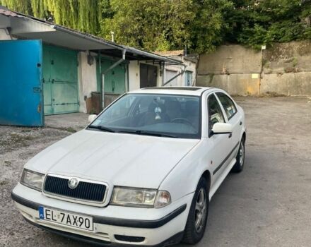 Белый Шкода Октавия, объемом двигателя 1.9 л и пробегом 315 тыс. км за 2250 $, фото 1 на Automoto.ua