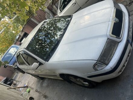 Білий Шкода Октавія, об'ємом двигуна 1.6 л та пробігом 340 тис. км за 1550 $, фото 1 на Automoto.ua