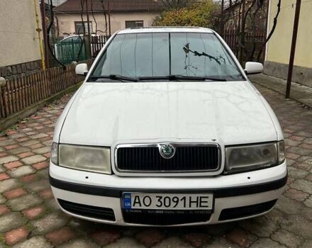 Белый Шкода Октавия, объемом двигателя 1.78 л и пробегом 411 тыс. км за 2500 $, фото 1 на Automoto.ua